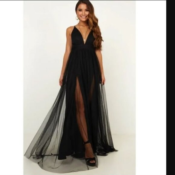 Luxxel Dresses & Skirts - NWT Luxxel Women's Black Tulle Maxi Dress - Size Medium